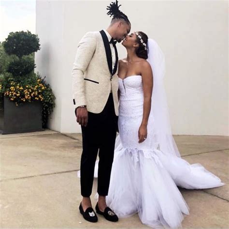 Sydel curry wedding - Mar 17, 2022 · Sonya shares sons Stephen, 34, and Seth, 31, and daughter Sydel Curry-Lee, 27, with NBA star Dell Curry, whom she divorced last year after 33 years of marriage. Beyond raising successful children ... 